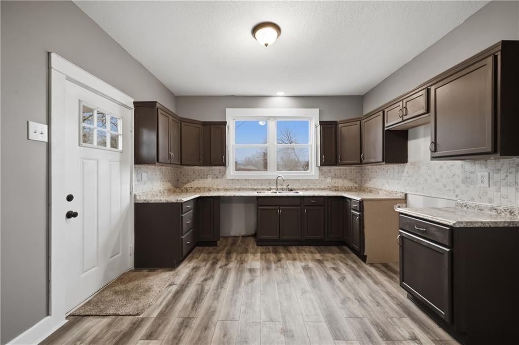 2113 Jefferson Street — photo 3