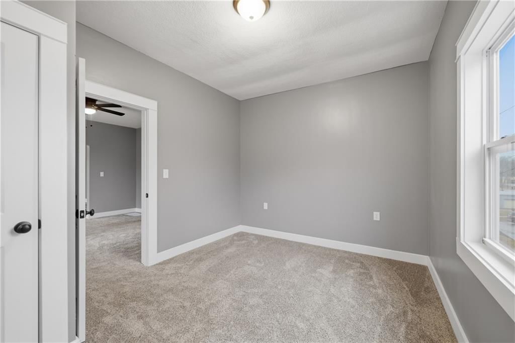 2113 Jefferson Street — photo 9