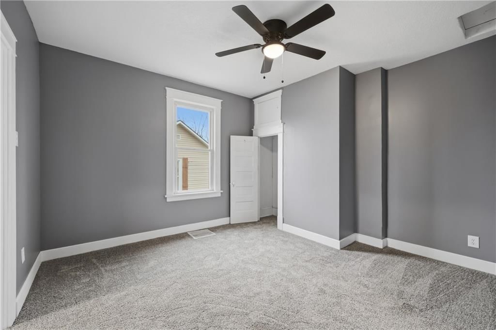 2113 Jefferson Street — photo 15