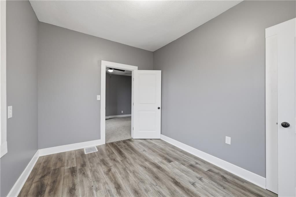 2113 Jefferson Street — photo 17