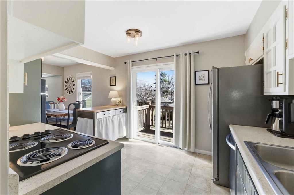 9237 Hemlock Street — photo 10