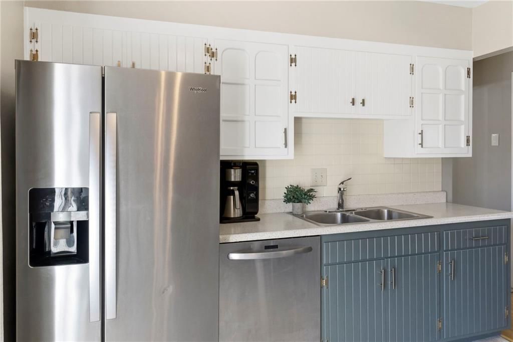9237 Hemlock Street — photo 11
