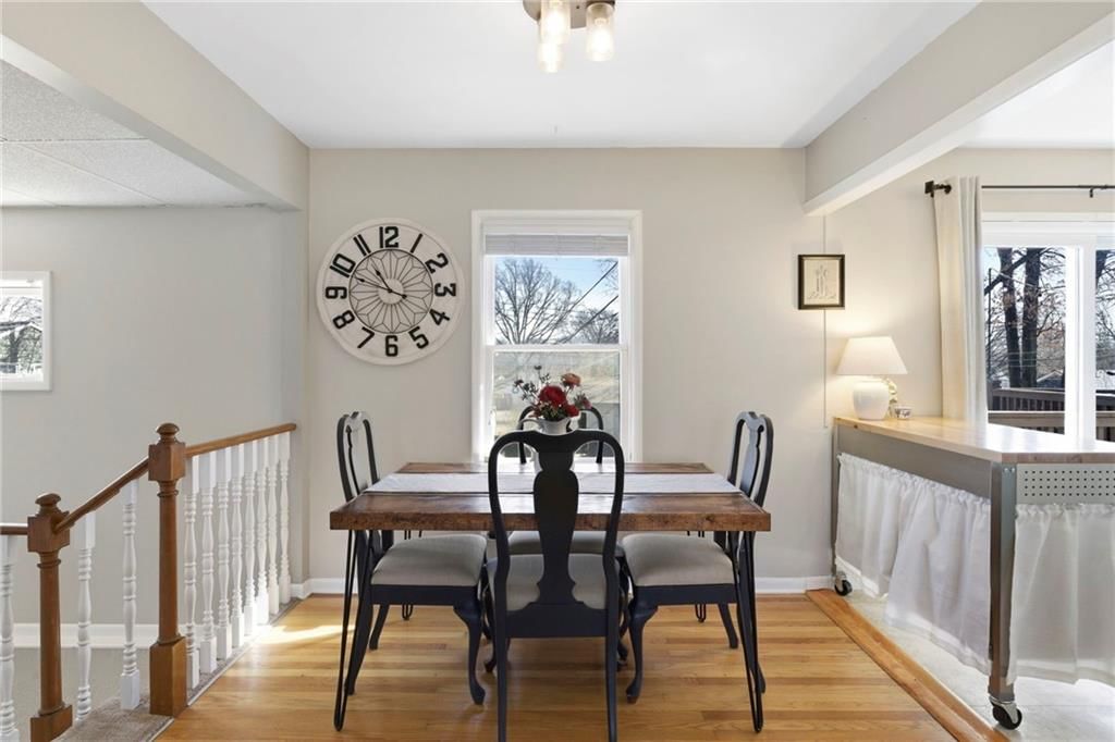 9237 Hemlock Street — photo 15