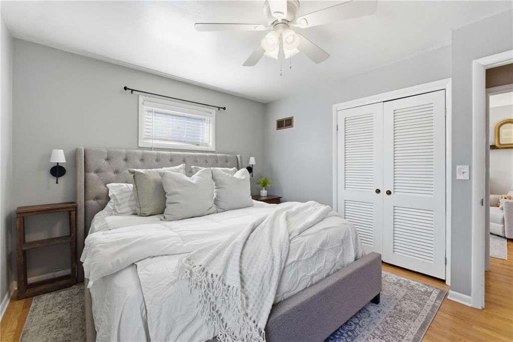 9237 Hemlock Street — photo 17