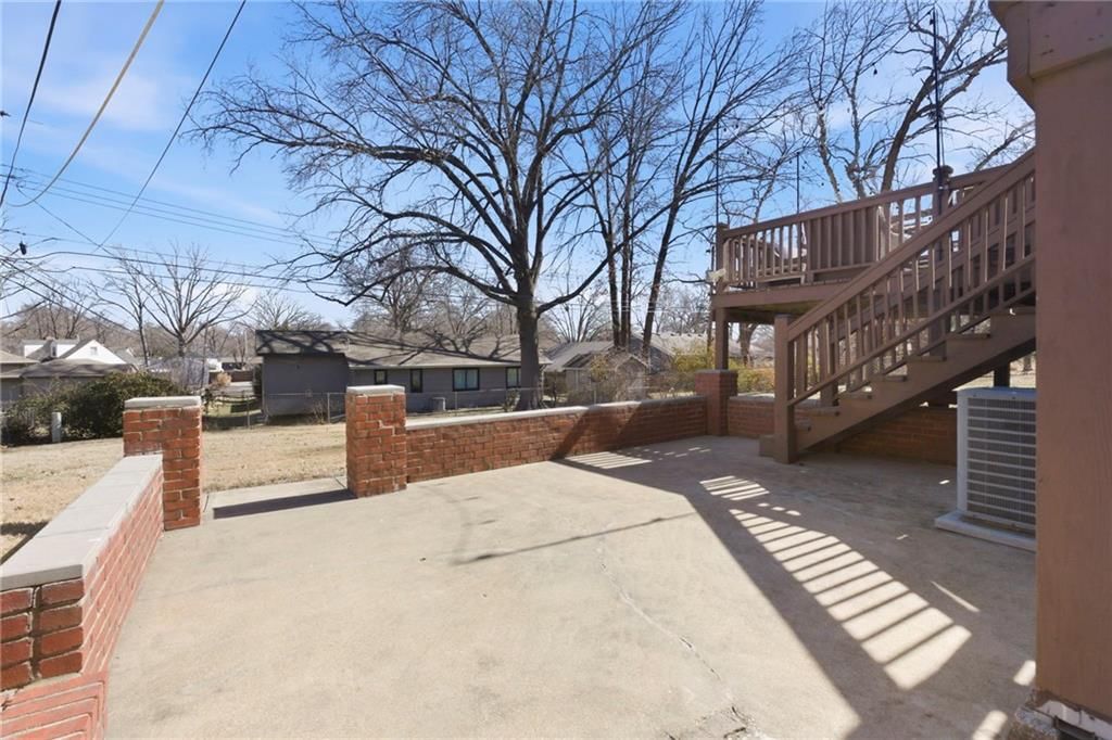 9237 Hemlock Street — photo 33