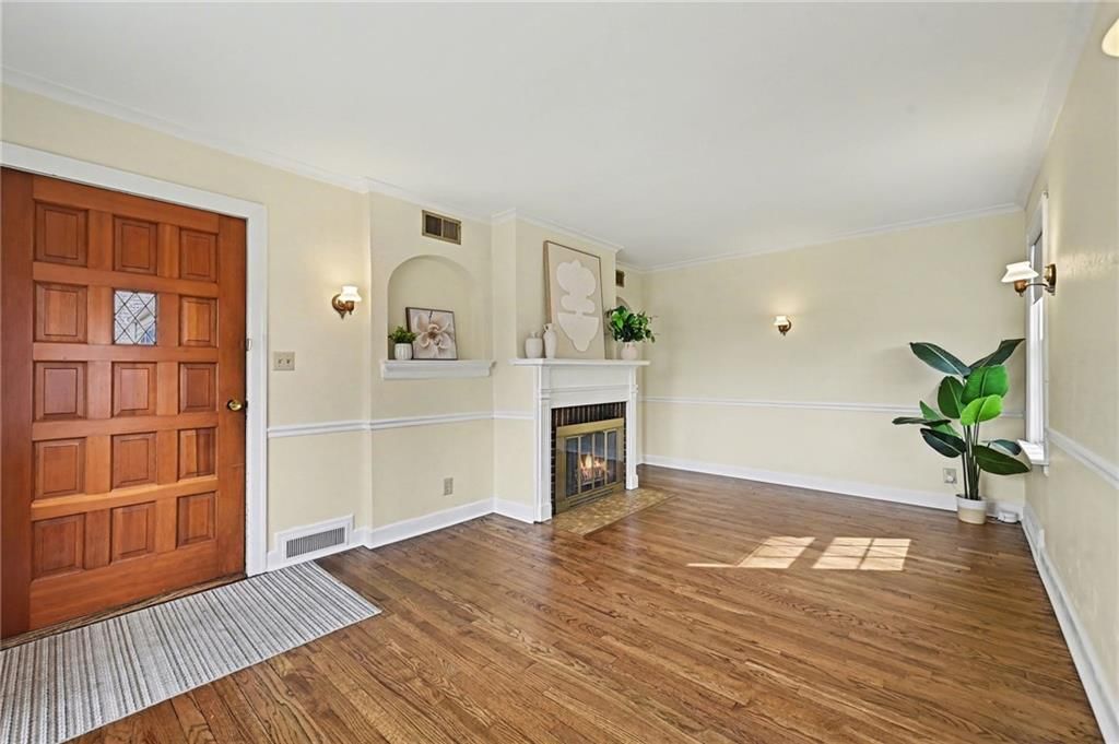 5551 Hadley Street — photo 4
