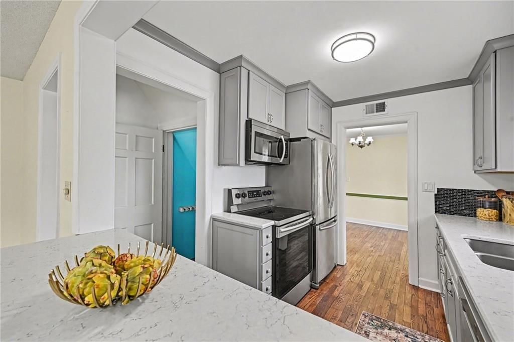 5551 Hadley Street — photo 11