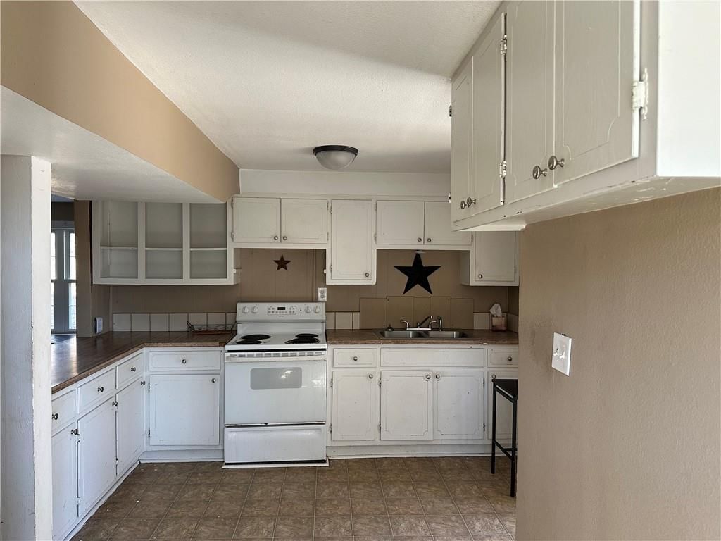 124 S 6th Street — photo 11