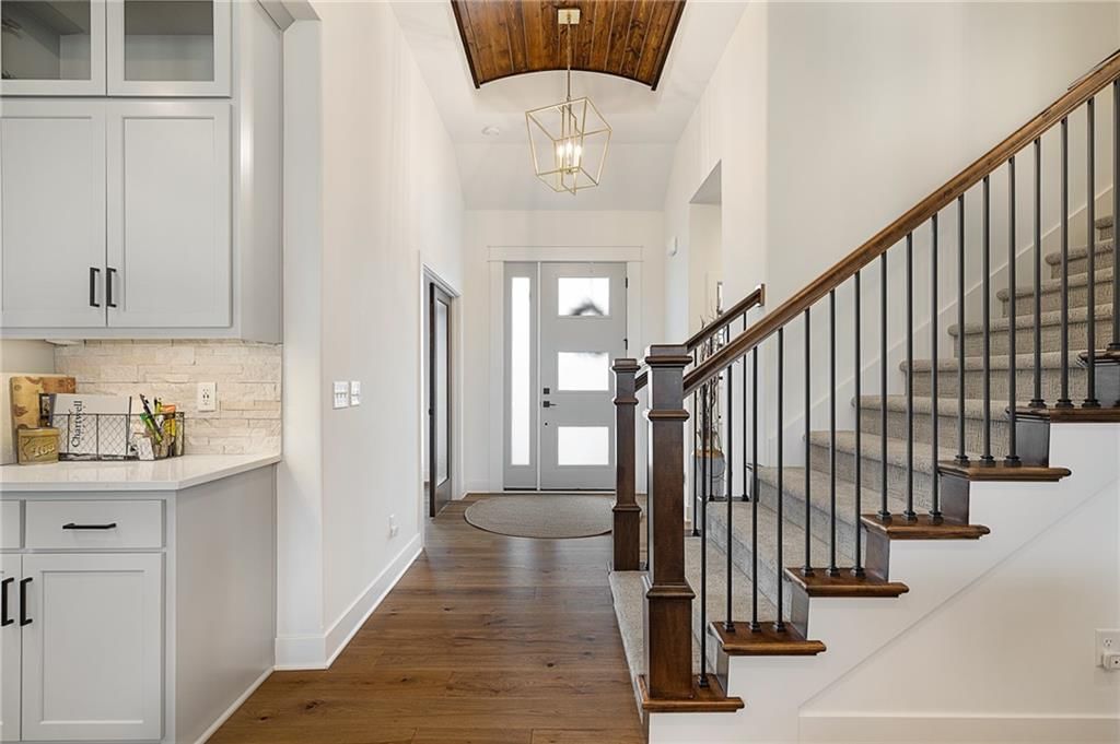 4729 NE Jamestown Drive — photo 3