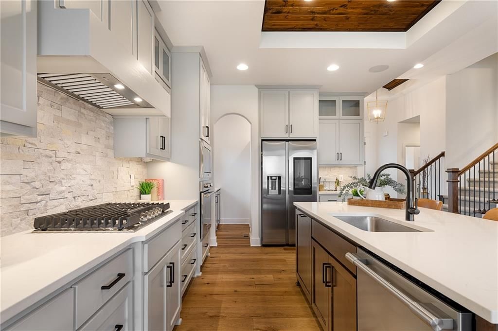 4729 NE Jamestown Drive — photo 8