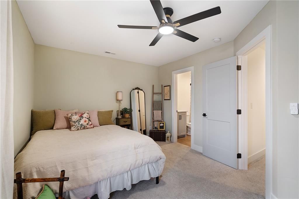 4729 NE Jamestown Drive — photo 34