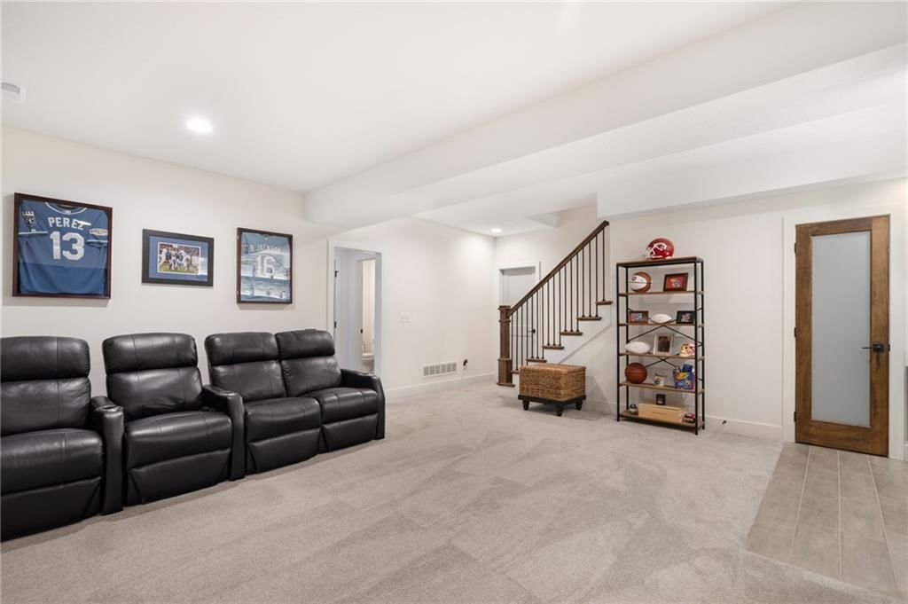 4729 NE Jamestown Drive — photo 37