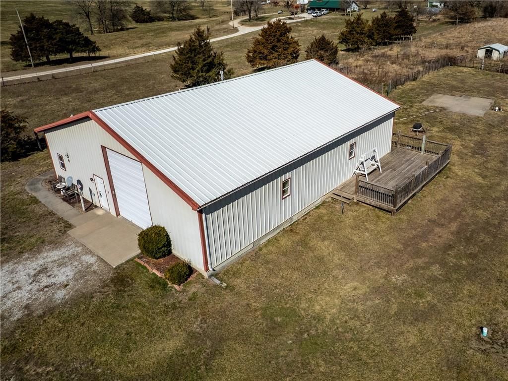 8823 NE OO Highway — photo 15