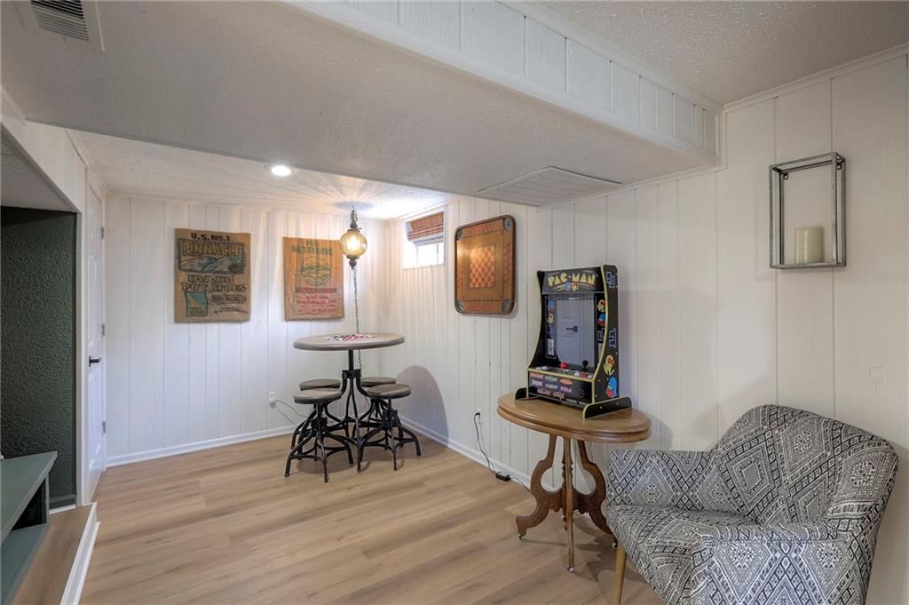 412 Allen Street — photo 18