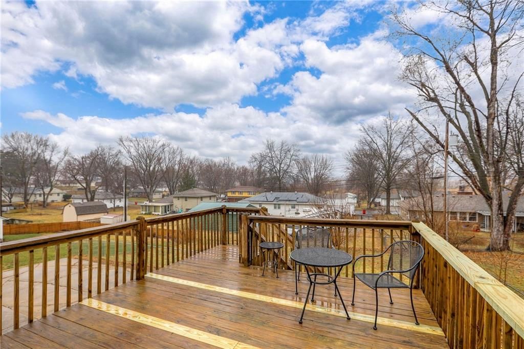 412 Allen Street — photo 22