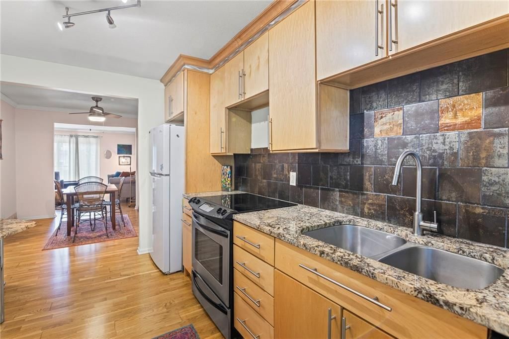 4616 Holly Street — photo 13