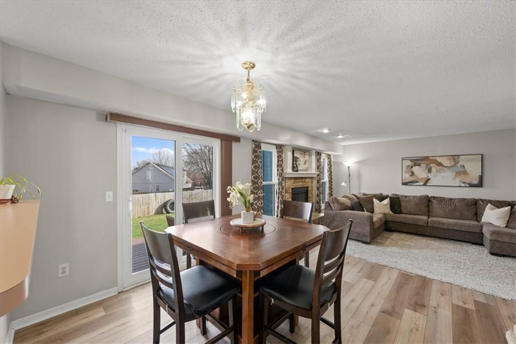 1528 W Romany Court — photo 8