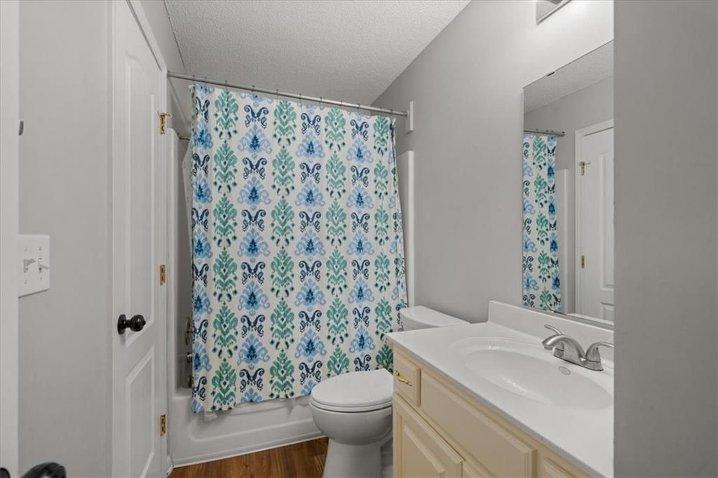 1528 W Romany Court — photo 18