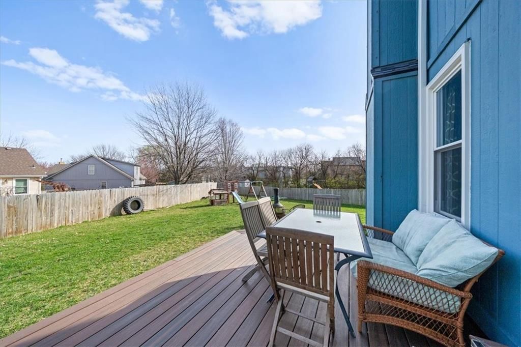 1528 W Romany Court — photo 22