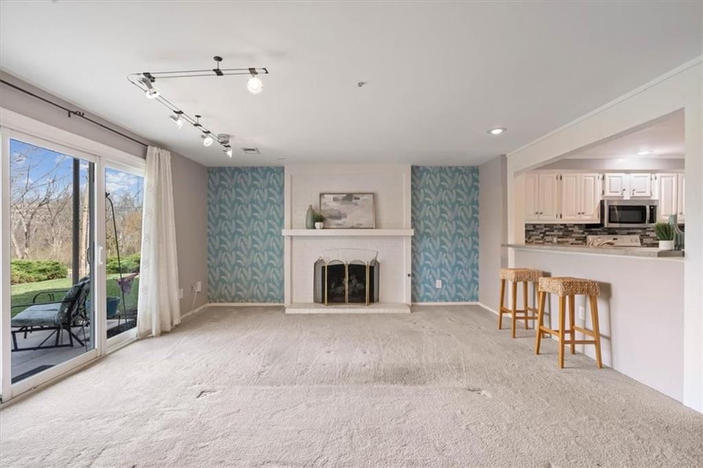 10712 Glenwood Street — photo 12