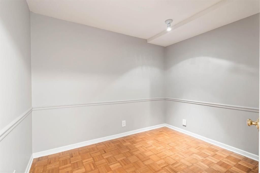 10712 Glenwood Street — photo 19