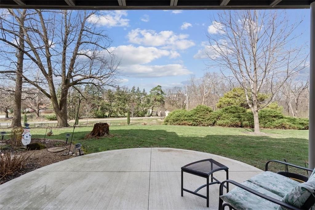10712 Glenwood Street — photo 20