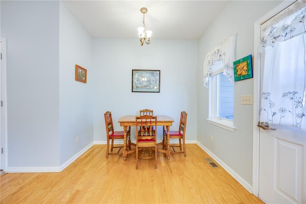 1226 Delaware Street — photo 10