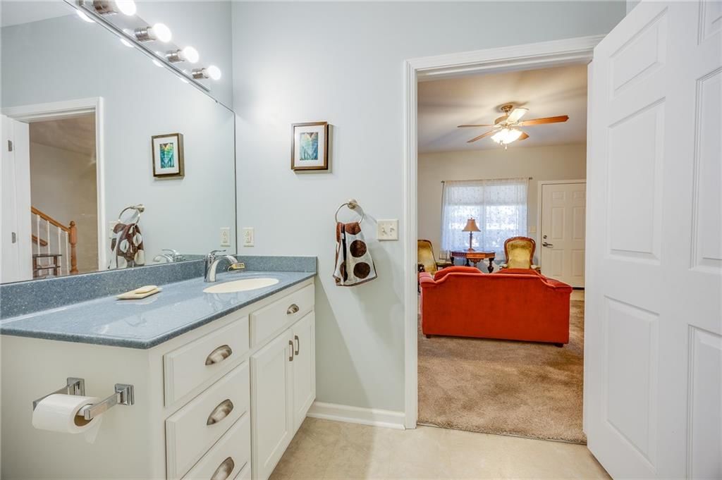 1226 Delaware Street — photo 13