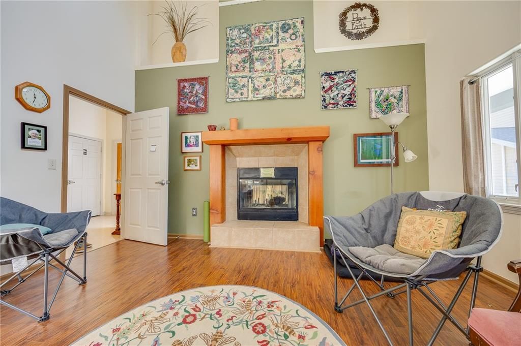 1226 Delaware Street — photo 37