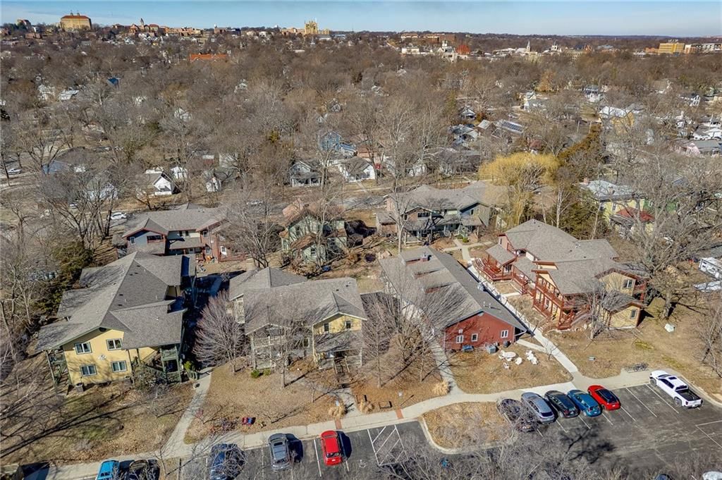 1226 Delaware Street — photo 39