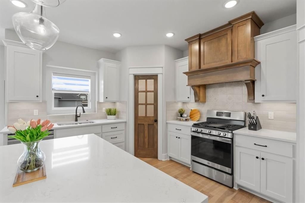 32258 W 165th Street — photo 12