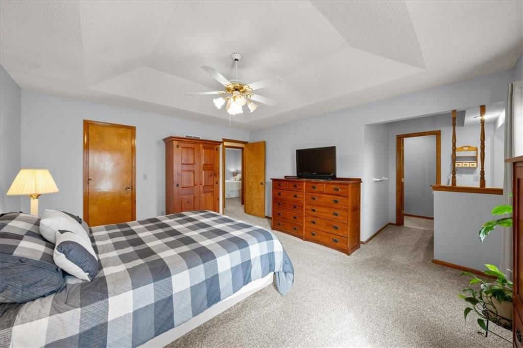909 E Cothrell Street — photo 12