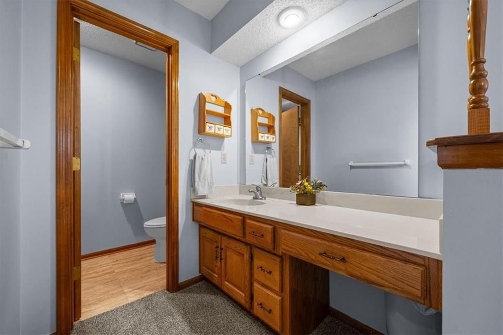 909 E Cothrell Street — photo 13