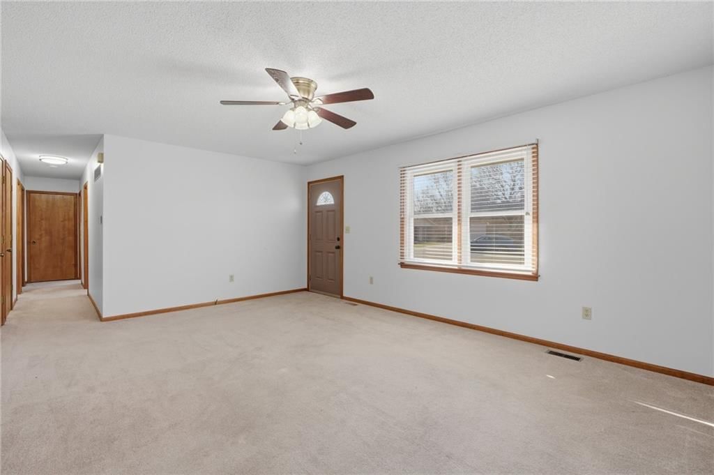 824 Rowell Avenue — photo 3