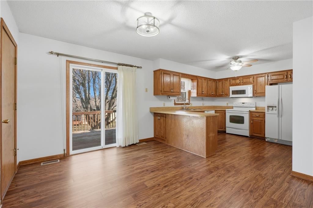 824 Rowell Avenue — photo 4