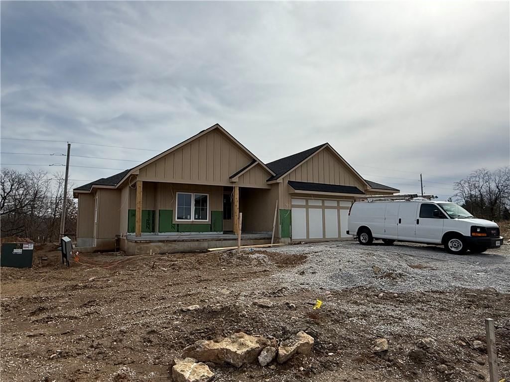 1809 NE Cherrybark Court, Lee's Summit, MO