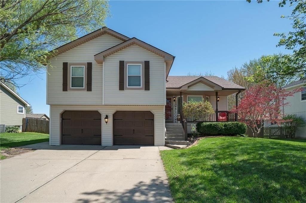 1617 NE AUBURN Drive, Lee's Summit, MO
