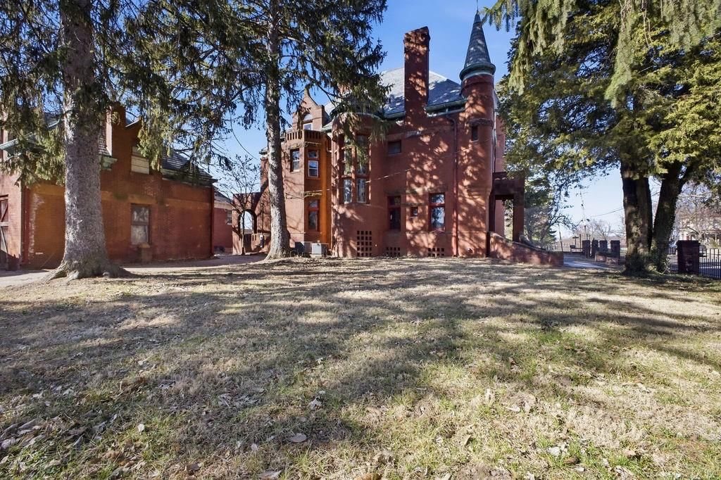 802 Hall Street — photo 6