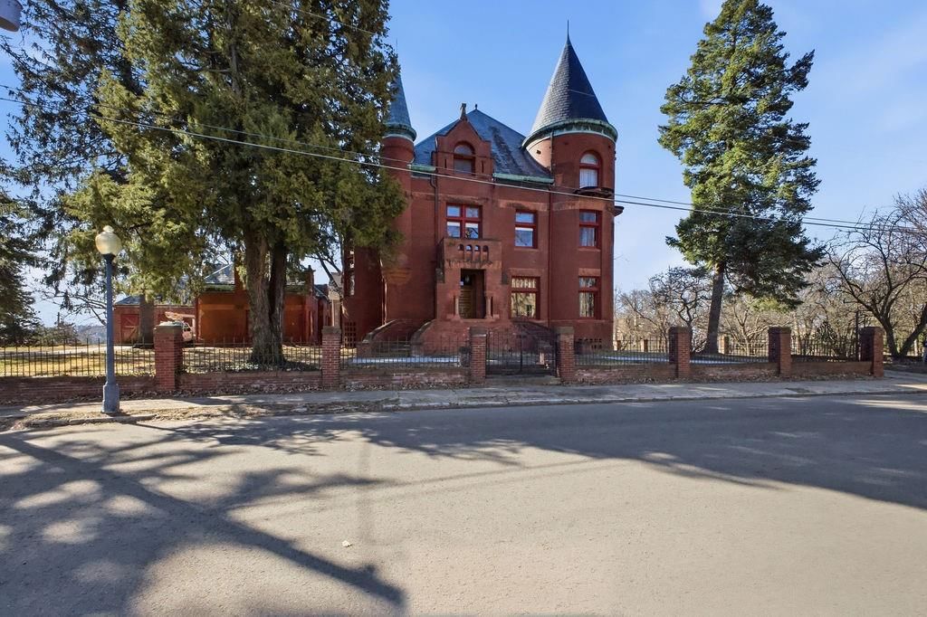 802 Hall Street — photo 10