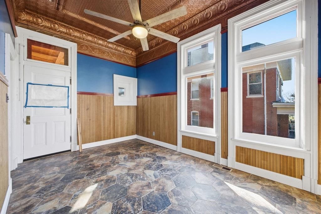 802 Hall Street — photo 55