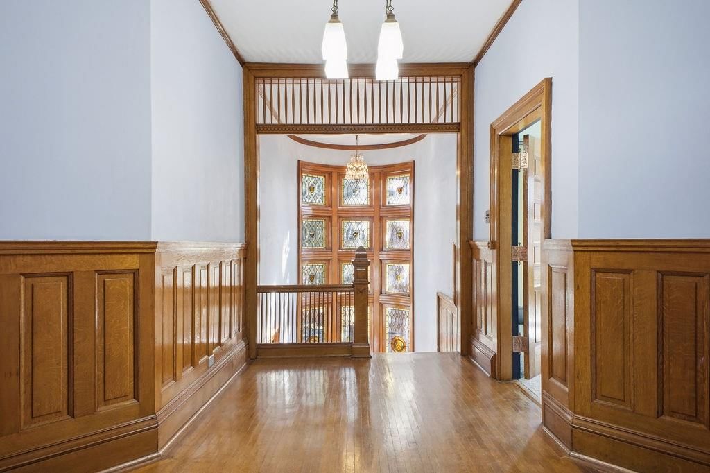 802 Hall Street — photo 92