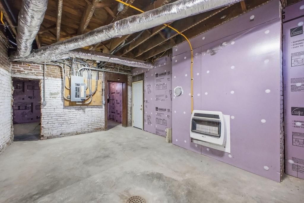 802 Hall Street — photo 97