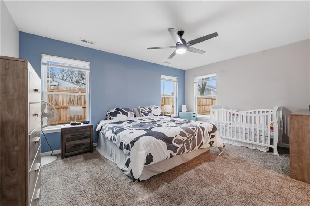 303 W Broadway Street — photo 7