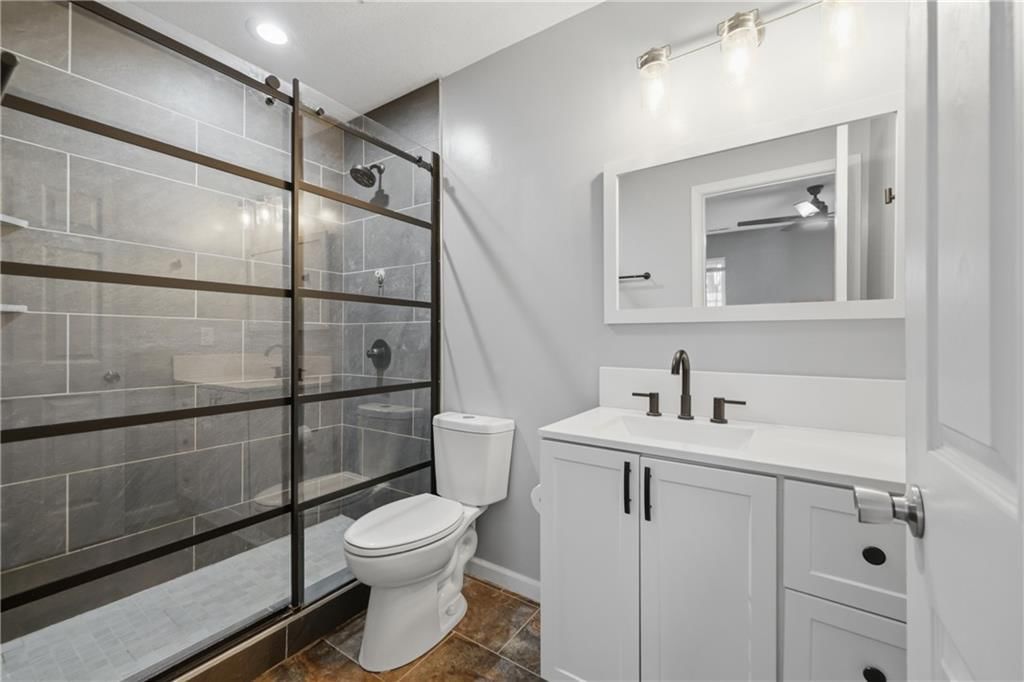 303 W Broadway Street — photo 9