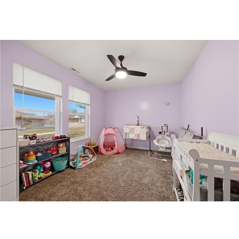 303 W Broadway Street — photo 10