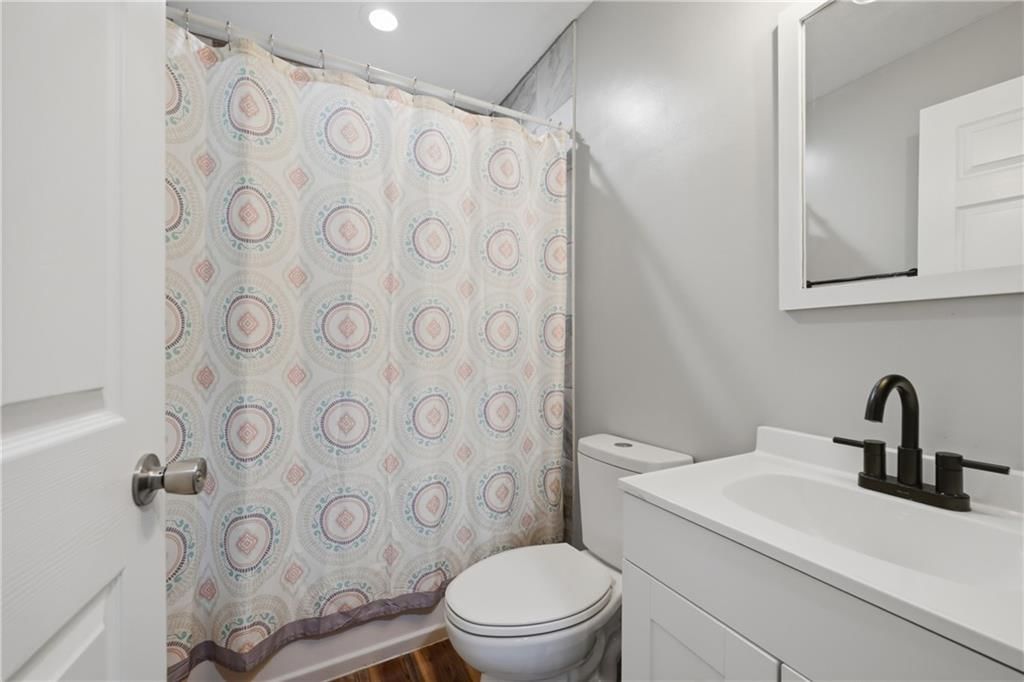 303 W Broadway Street — photo 14