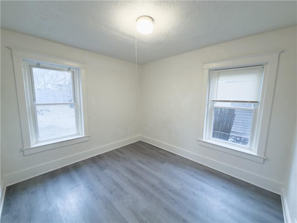 3206 E 11 th Street — photo 14