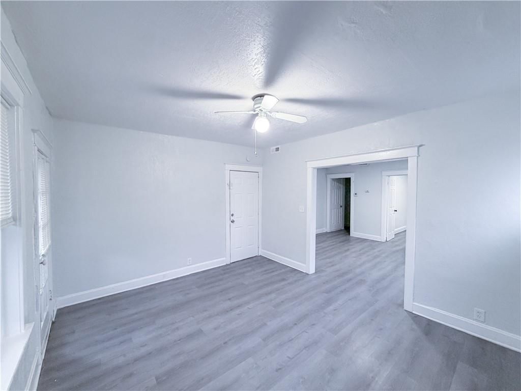 3206 E 11 th Street — photo 18