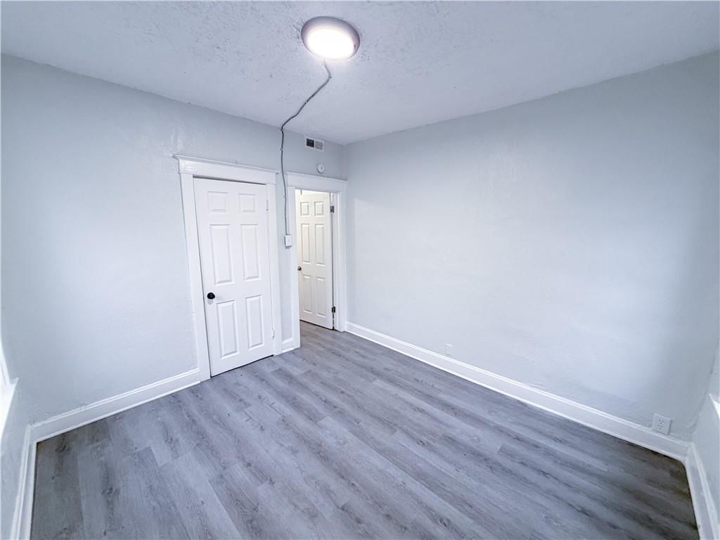 3206 E 11 th Street — photo 26
