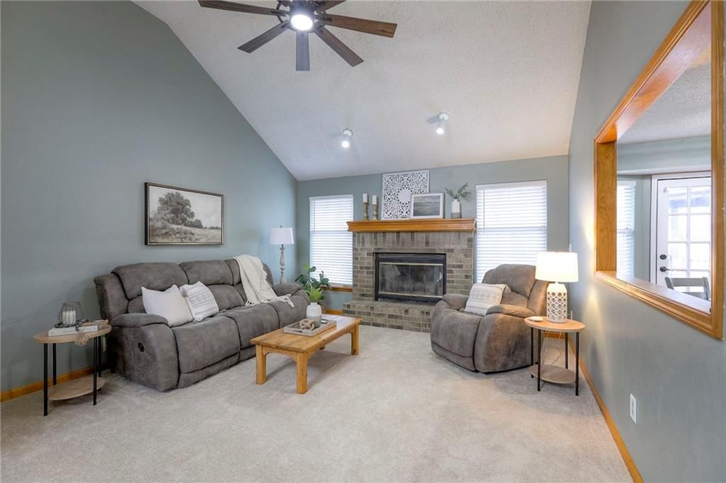 1105 Huntington Lane — photo 3